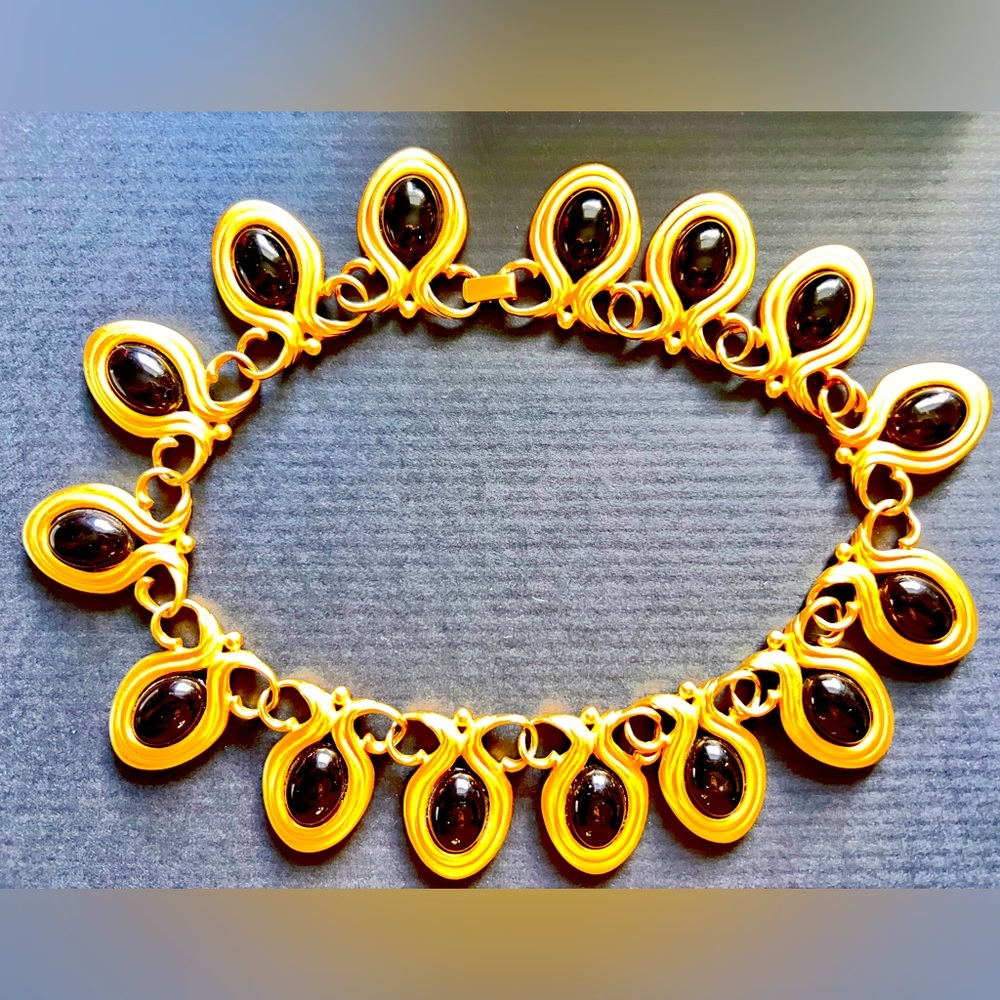 VTG Dynasty Necklace